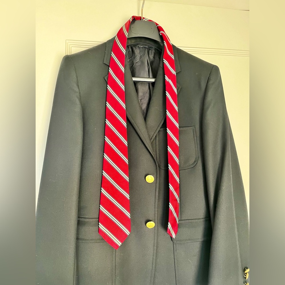 Boys’ size 16 Brooks Brothers blazer. Only worn once to a wedding. Tie included